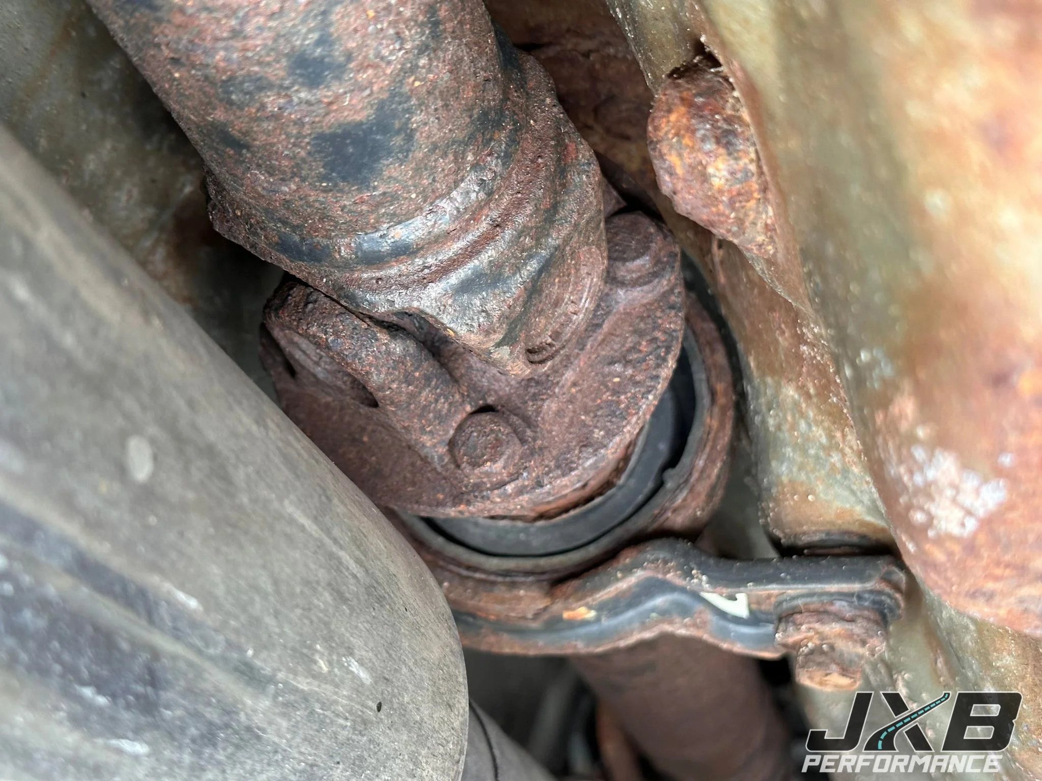 Subaru 1st/2nd/3rd gen Legacy, 1st gen Outback Driveshaft Center